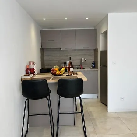 Appartement Charmant T2 Madonna Di A Serra Calvi (Corsica)